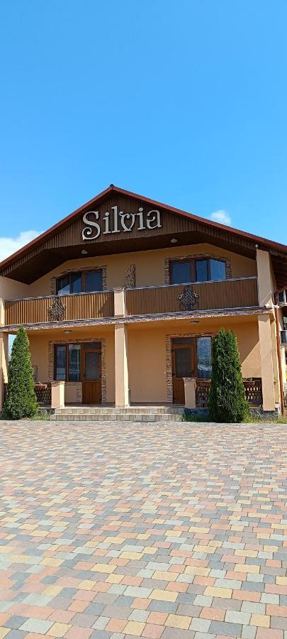 Silvia