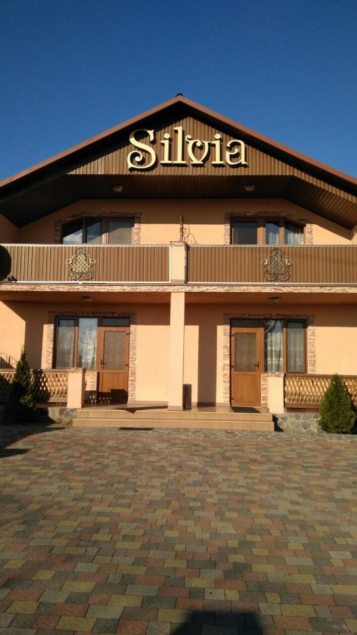 Silvia * Dyyda